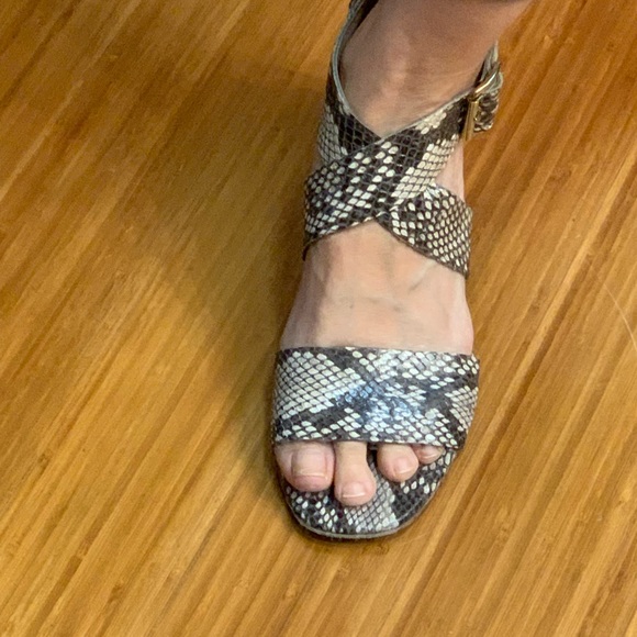 Beautiful Python print leather sandals. Very elegant and comfy. - Picture 2 of 8